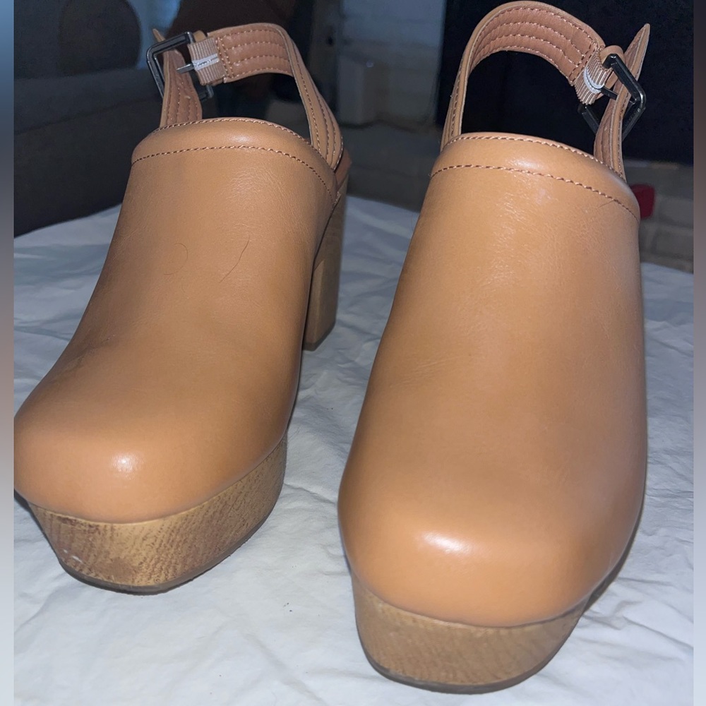 Clogs